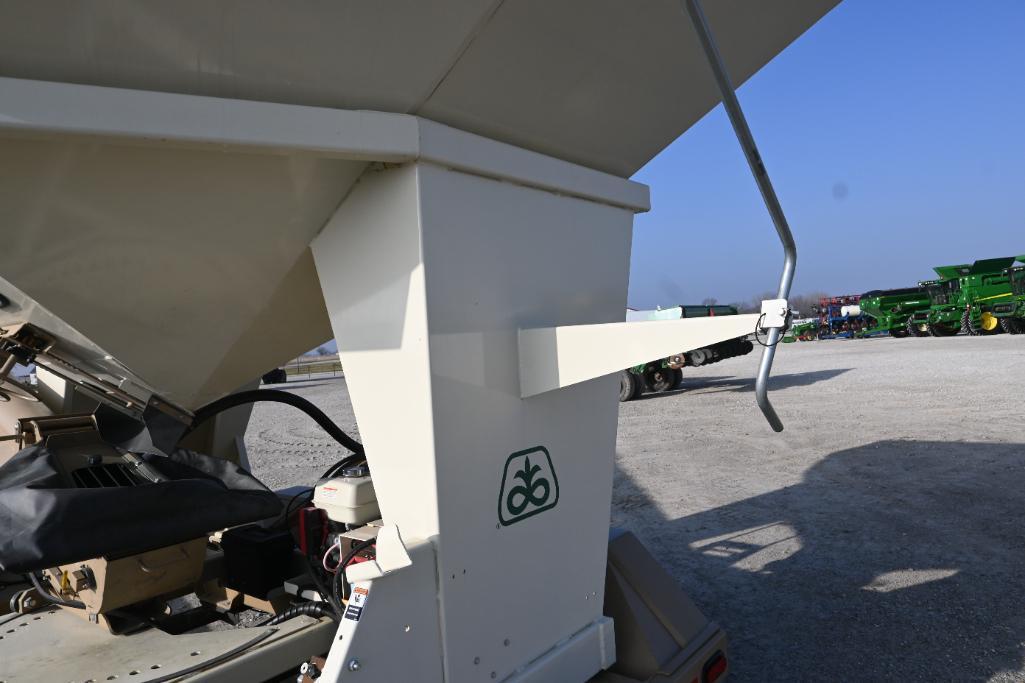 Unverferth 3750 seed tender