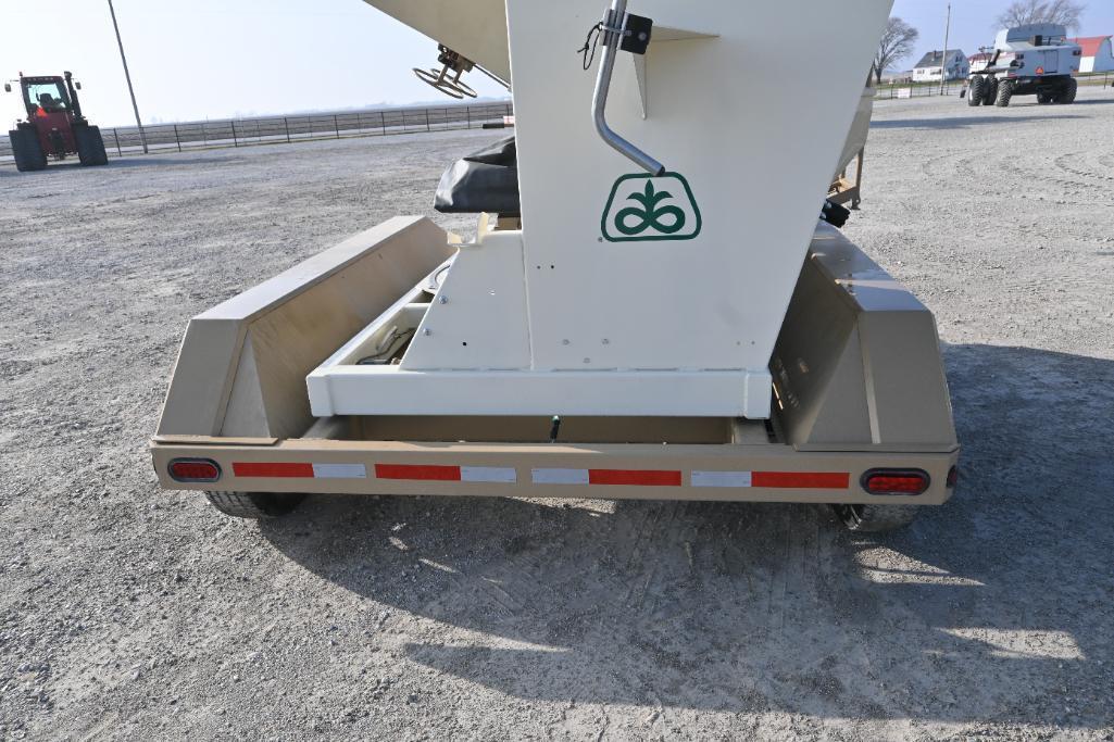Unverferth 3750 seed tender