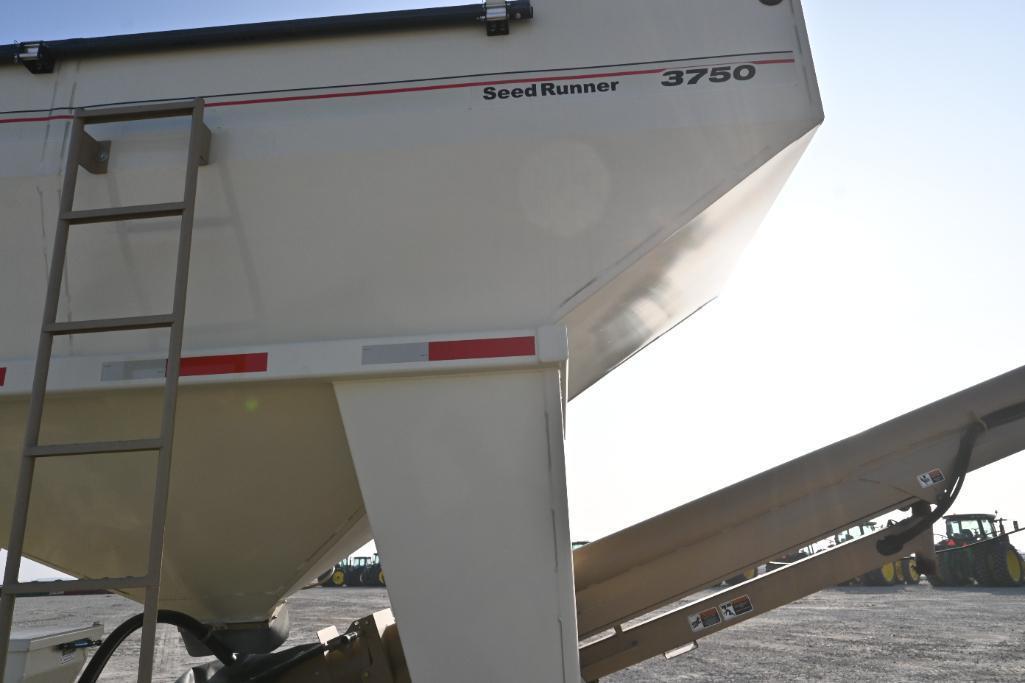 Unverferth 3750 seed tender