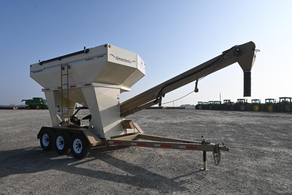 Unverferth 3750 seed tender