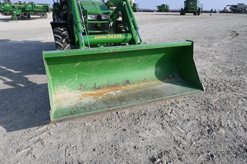 2019 John Deere 5100E MFWD tractor