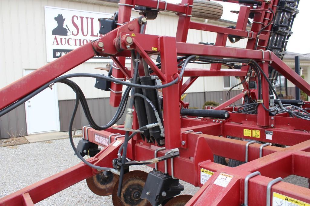Salford 570 28' vertical tillage tool