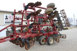 Salford 570 28' vertical tillage tool