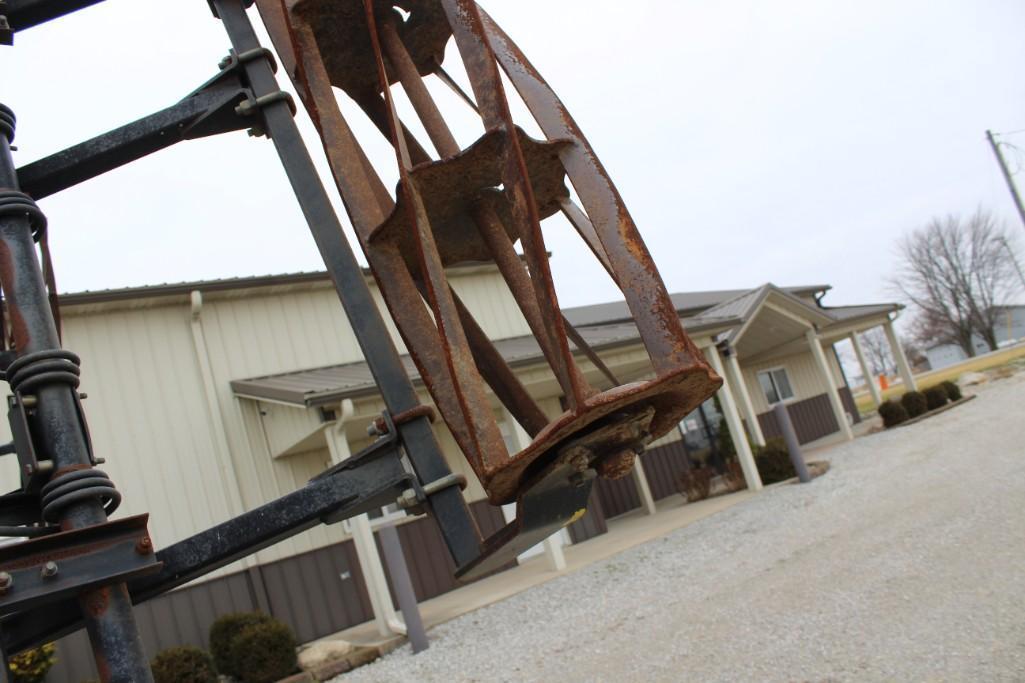 Salford 570 28' vertical tillage tool