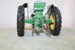 1/16 John Deere 2 Cylinder Tractor