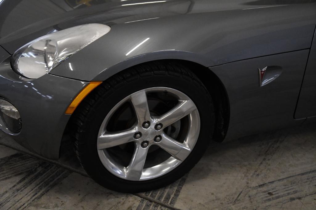 2006 Pontiac Solstice convertible