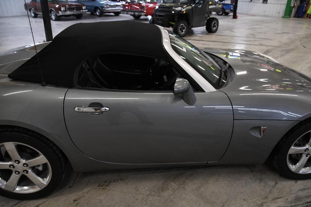 2006 Pontiac Solstice convertible
