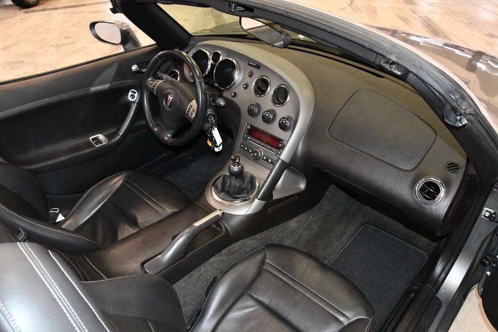2006 Pontiac Solstice convertible