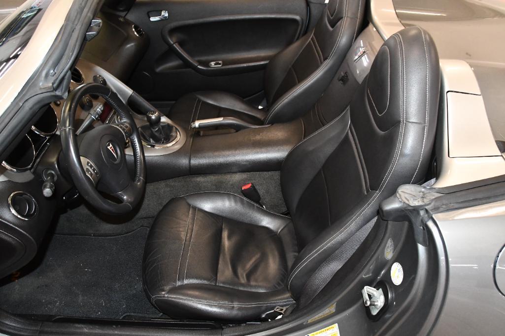 2006 Pontiac Solstice convertible