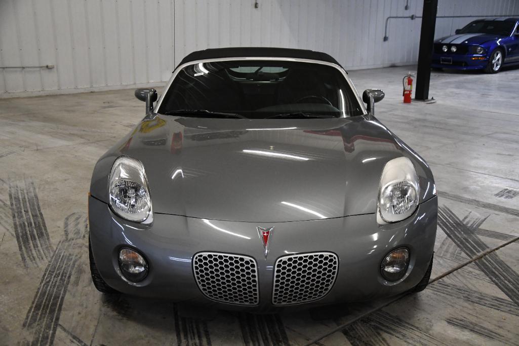 2006 Pontiac Solstice convertible