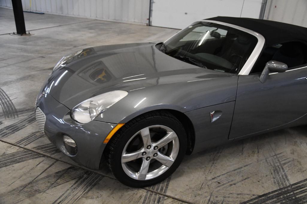 2006 Pontiac Solstice convertible