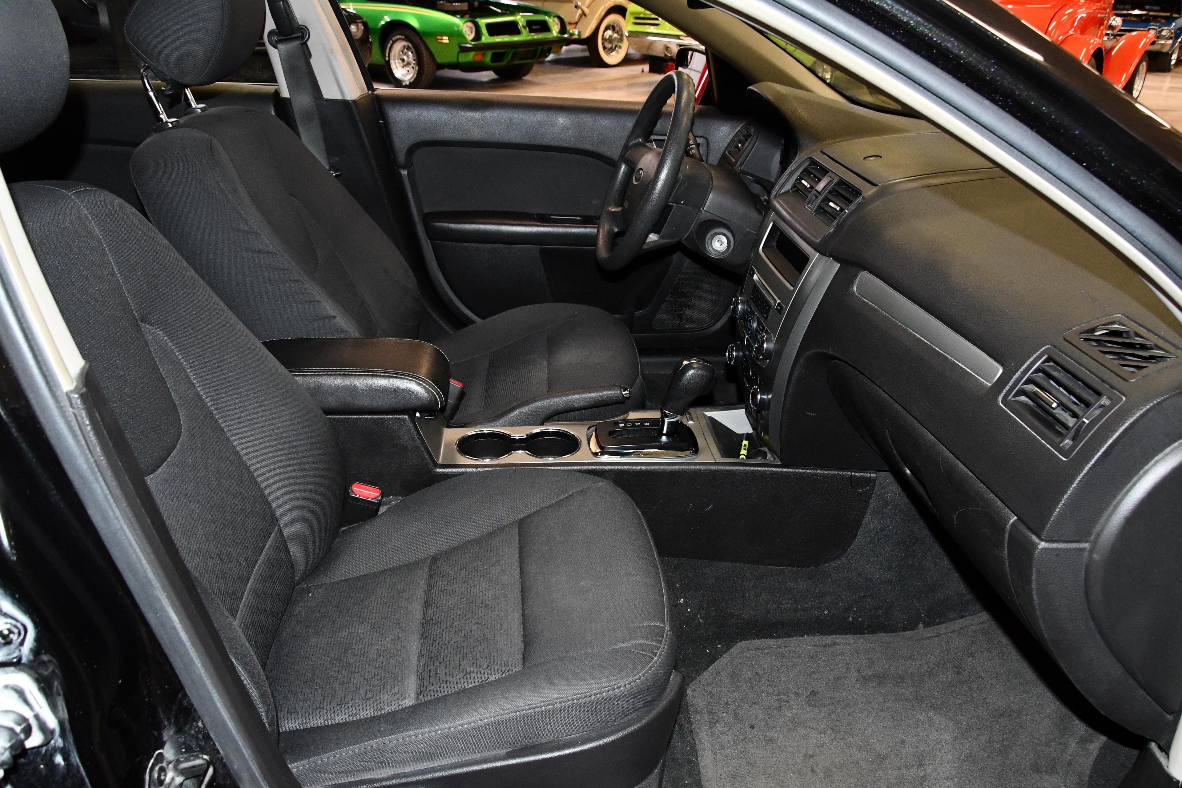 2012 Ford Fusion 4 door