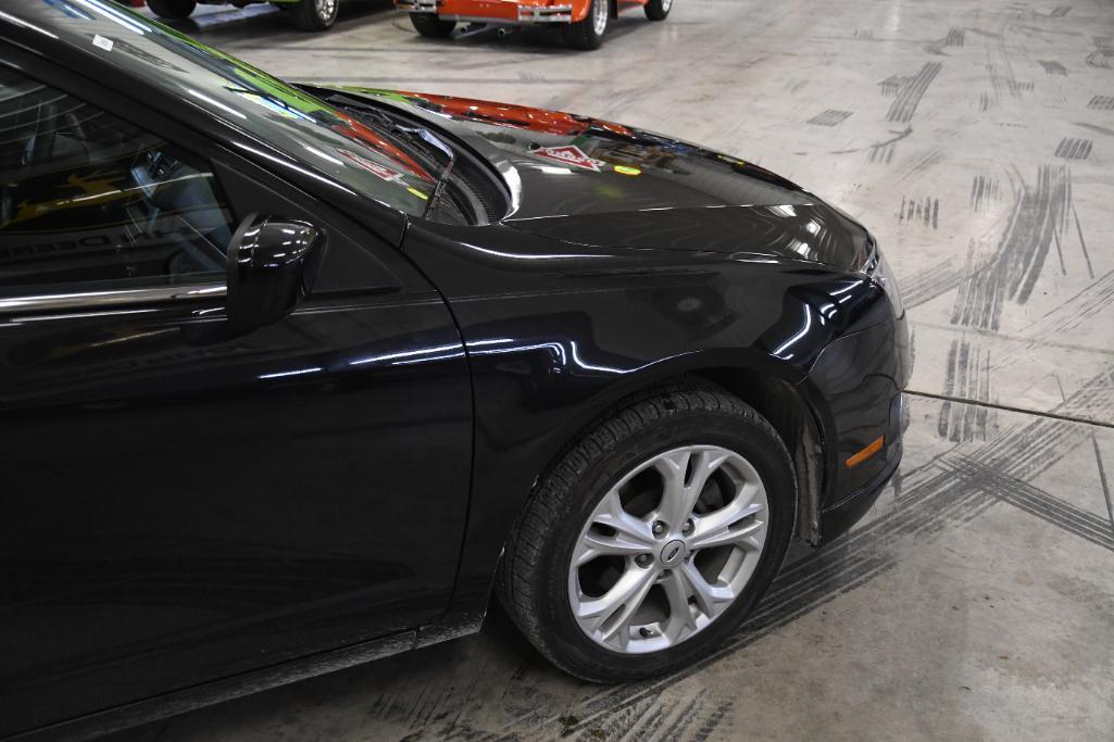 2012 Ford Fusion 4 door