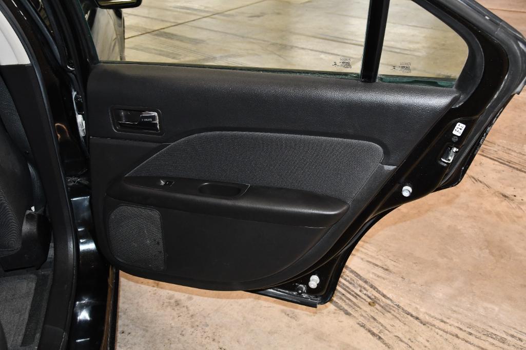 2012 Ford Fusion 4 door