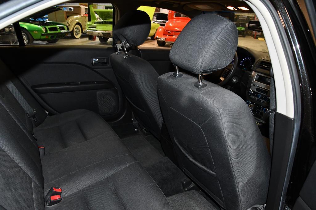2012 Ford Fusion 4 door