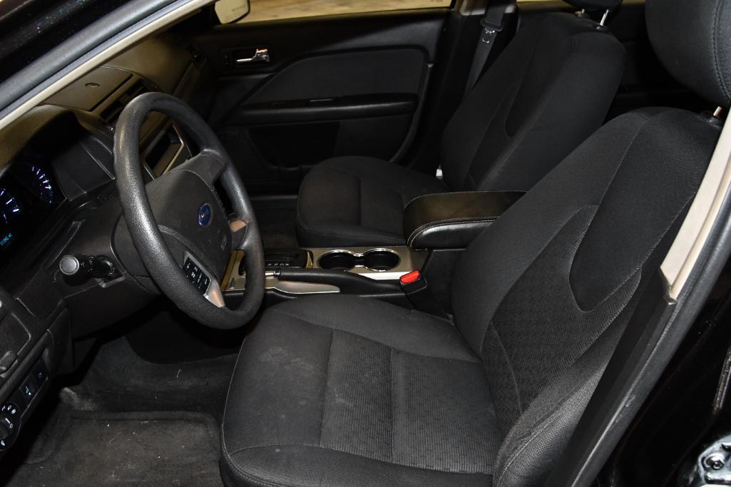 2012 Ford Fusion 4 door