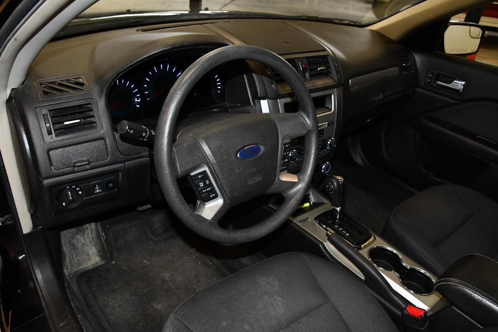 2012 Ford Fusion 4 door