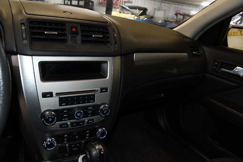 2012 Ford Fusion 4 door