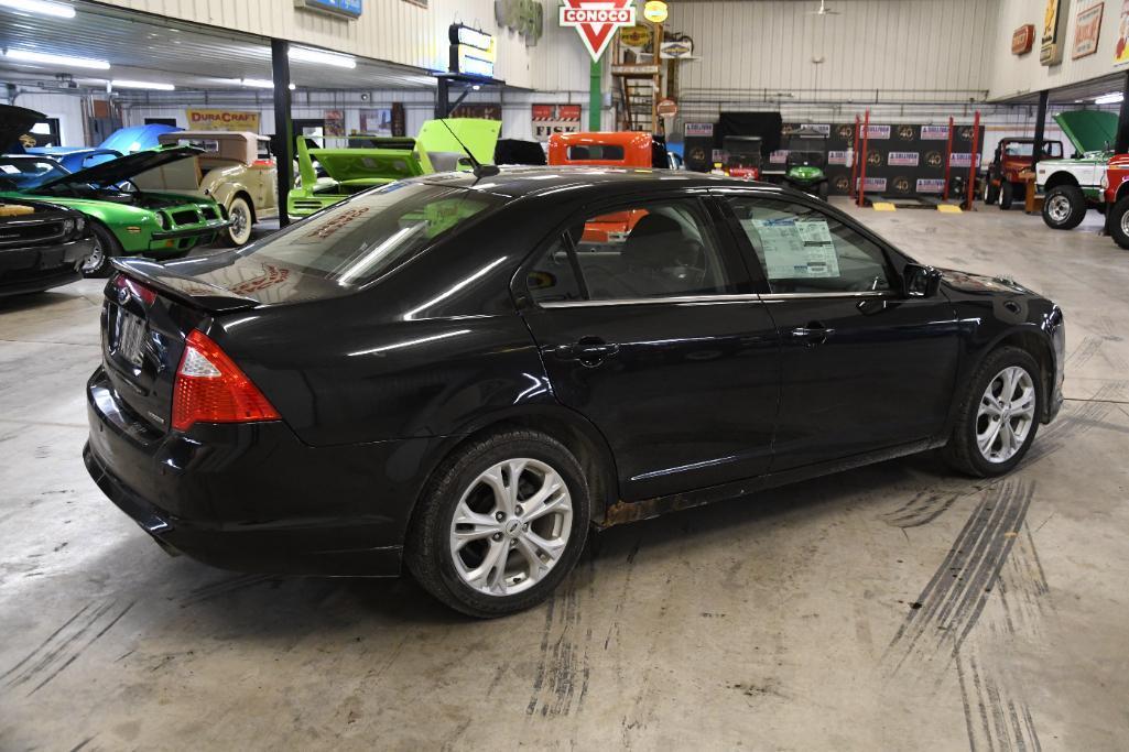 2012 Ford Fusion 4 door