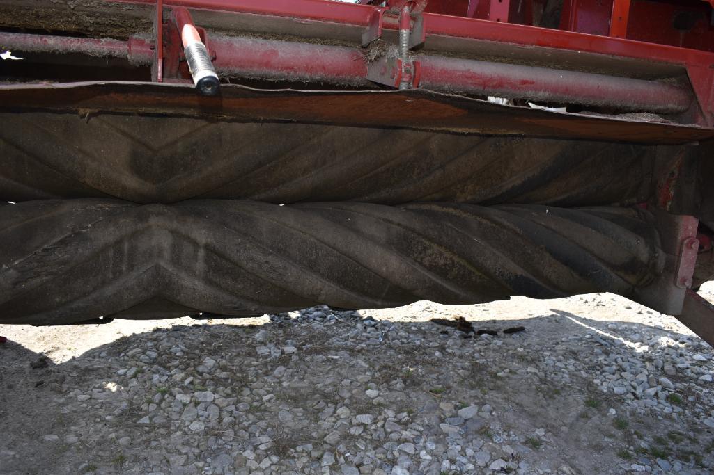 New Holland 1431 mower conditioner