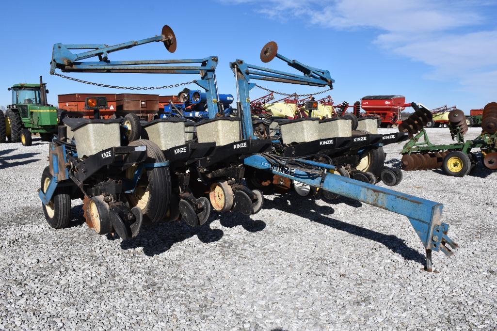 Kinze Econo Fold 12 row 30" planter