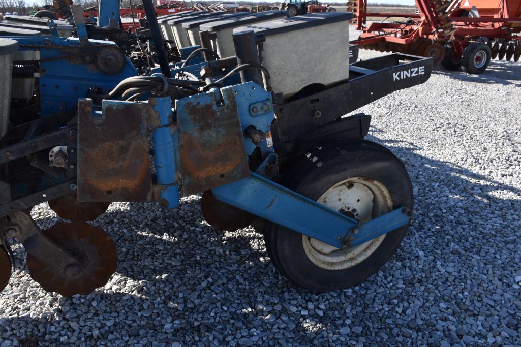 Kinze Econo Fold 12 row 30" planter