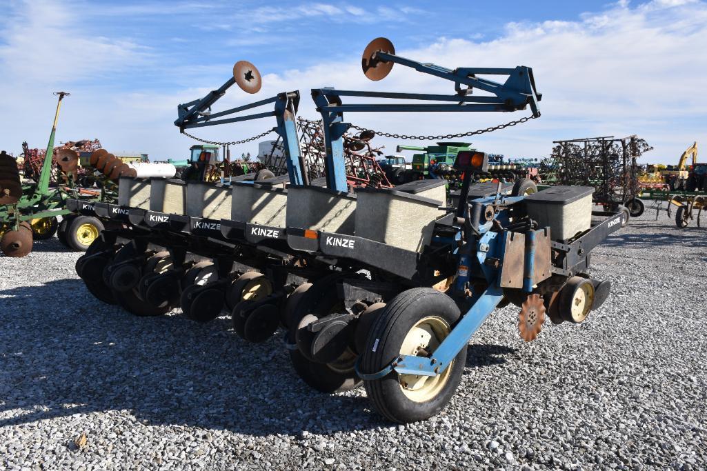 Kinze Econo Fold 12 row 30" planter