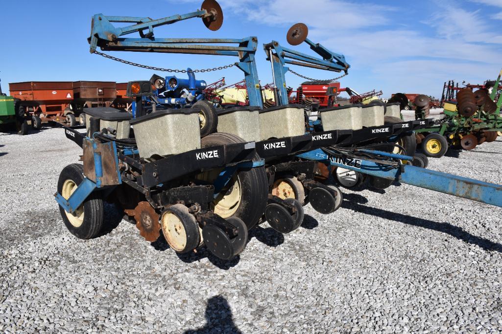 Kinze Econo Fold 12 row 30" planter