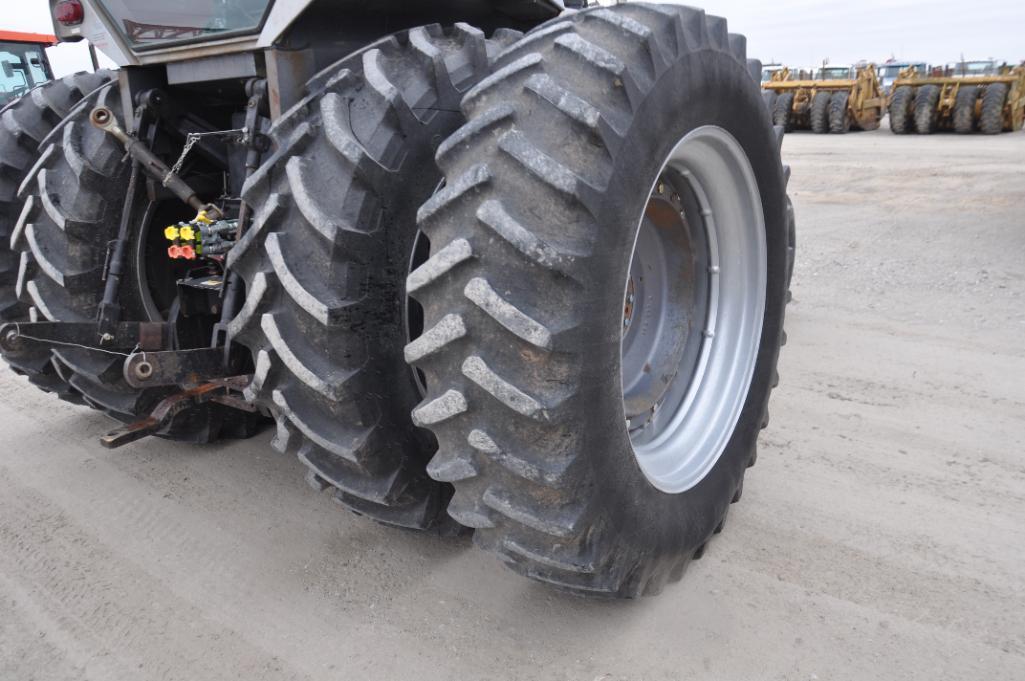 1977 White 2-135 2wd tractor