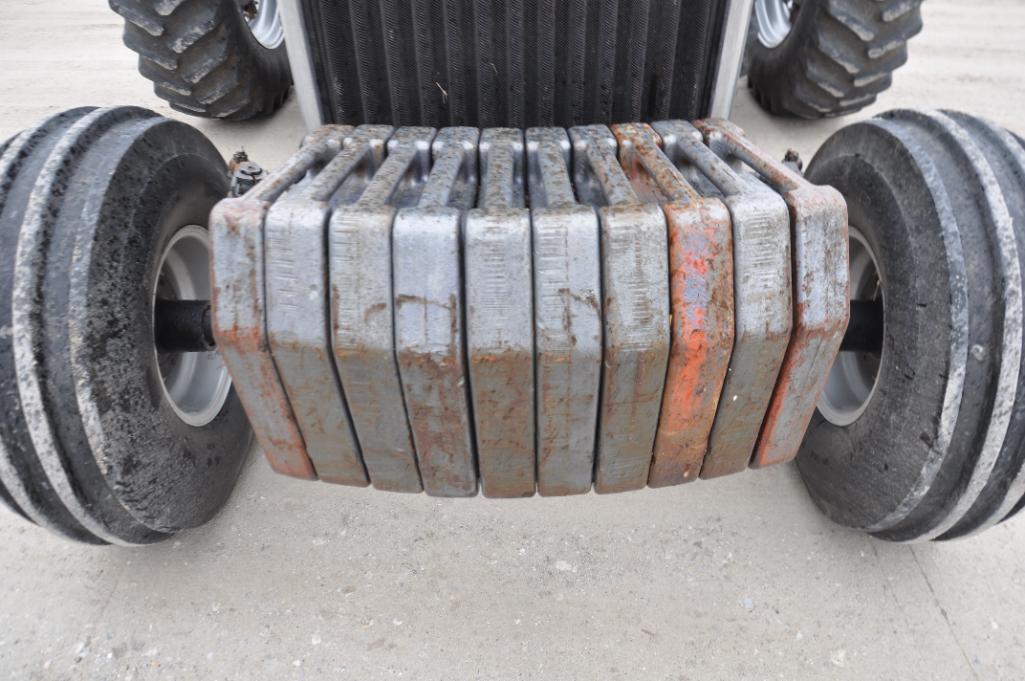 1977 White 2-135 2wd tractor