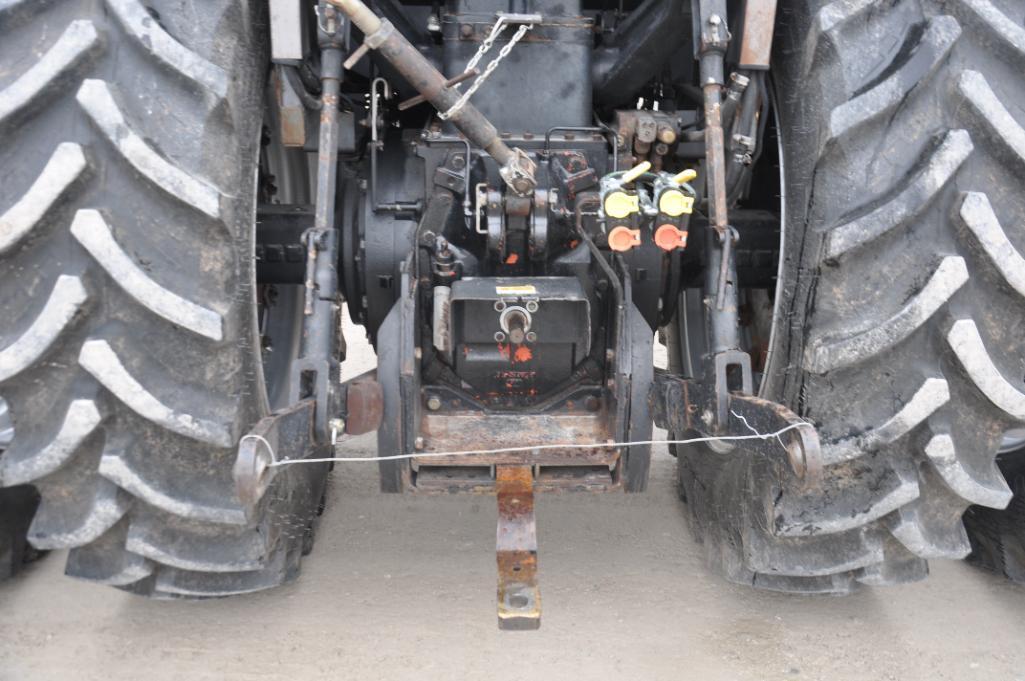 1977 White 2-135 2wd tractor