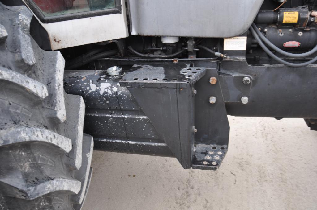 1977 White 2-135 2wd tractor