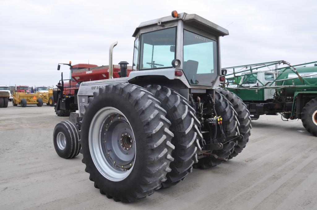 1977 White 2-135 2wd tractor