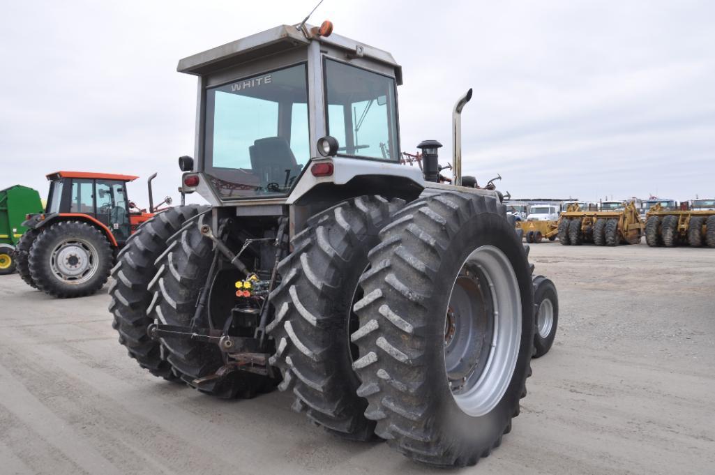 1977 White 2-135 2wd tractor