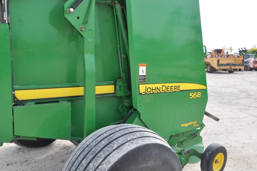 2007 John Deere 568 round baler