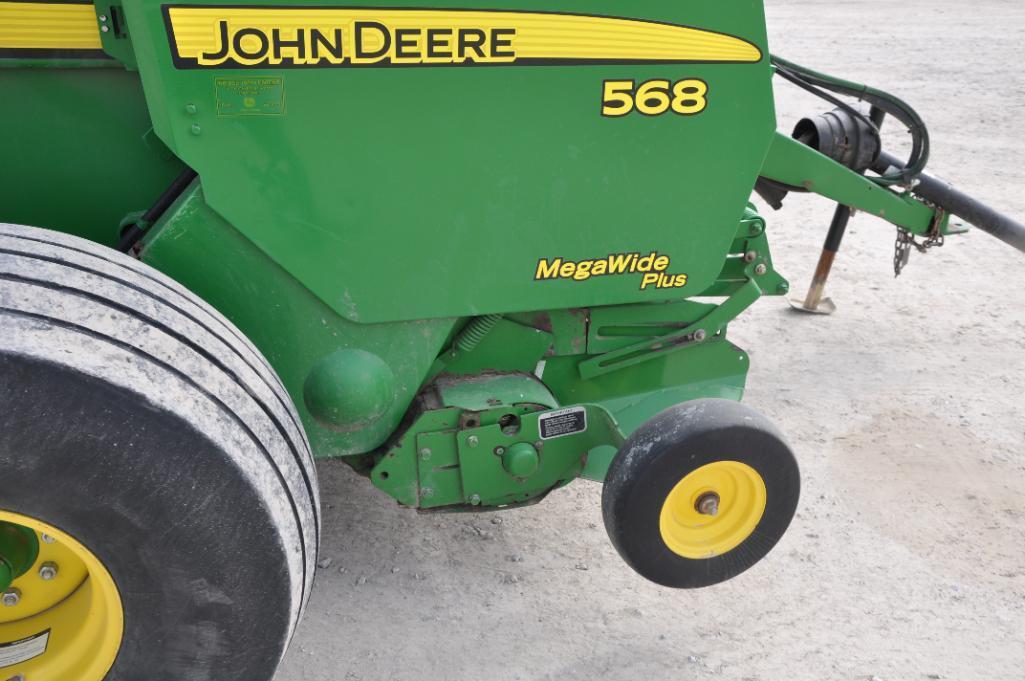 2007 John Deere 568 round baler