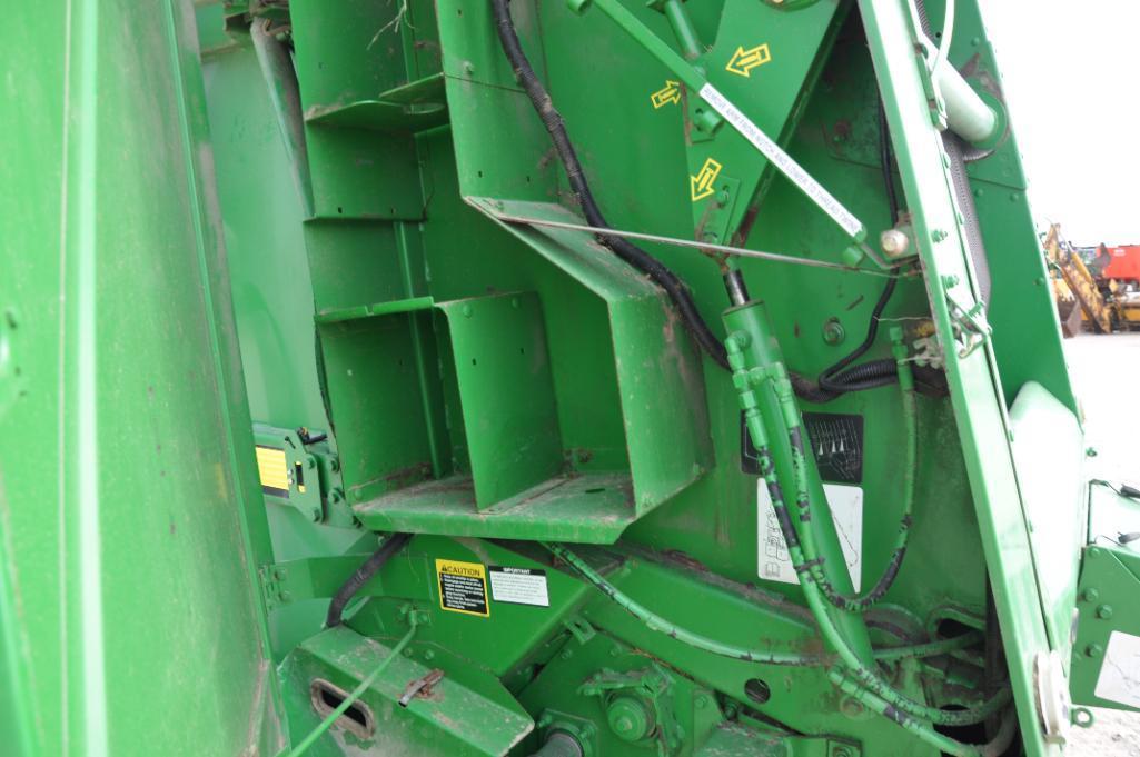 2007 John Deere 568 round baler