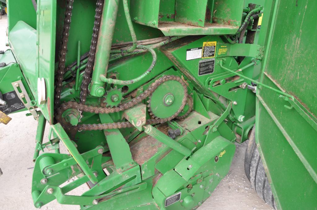 2007 John Deere 568 round baler