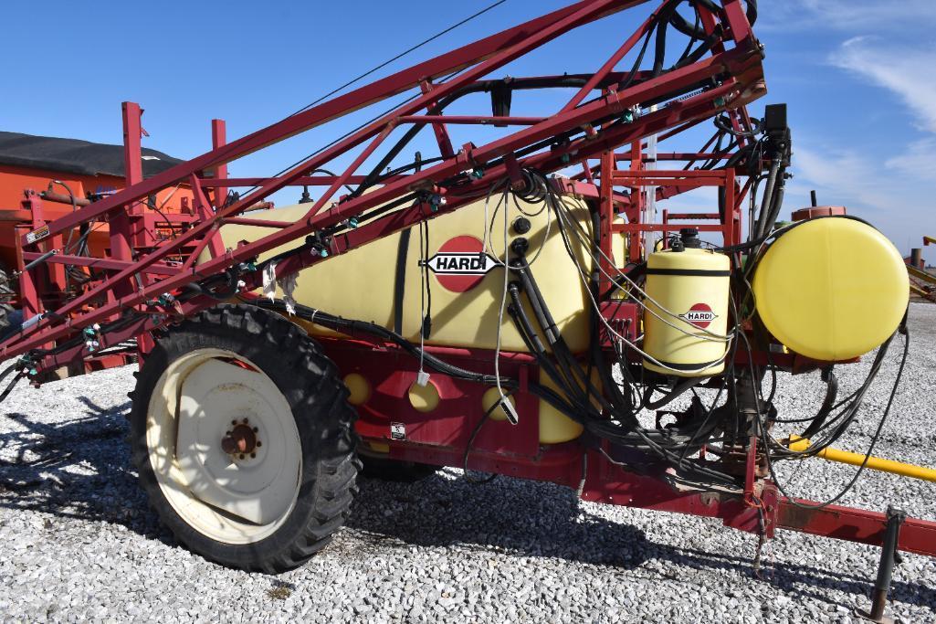 Hardi 650 pull-type sprayer