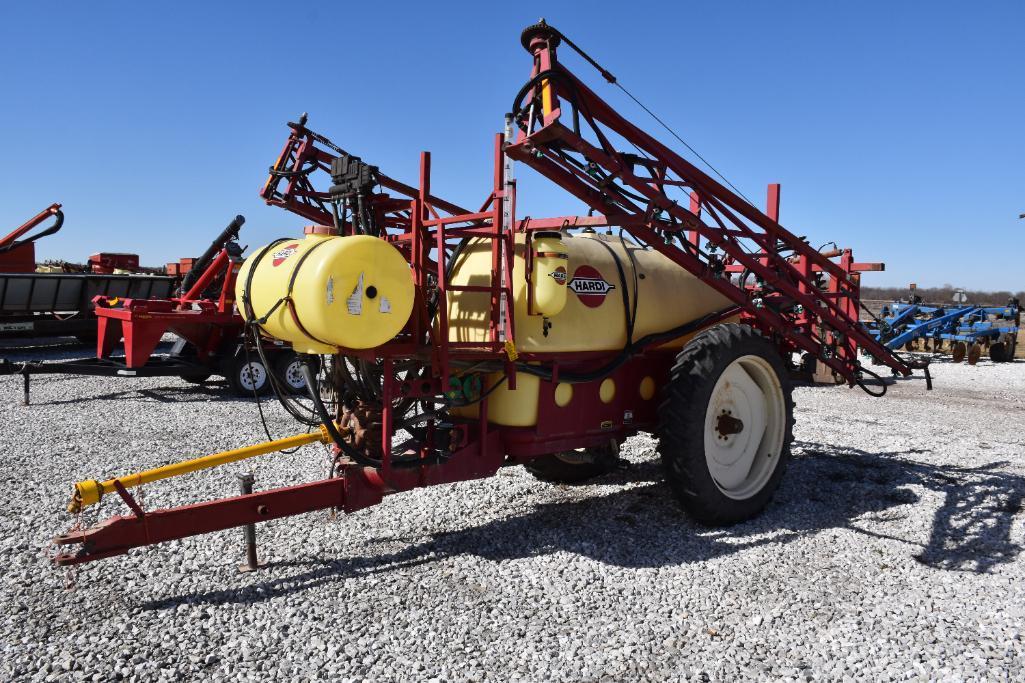 Hardi 650 pull-type sprayer