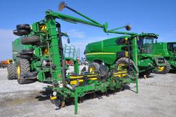 1997 John Deere 1710 12 row 30" 3-pt. planter