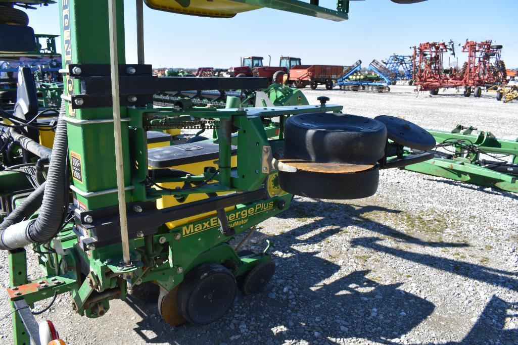 1997 John Deere 1710 12 row 30" 3-pt. planter