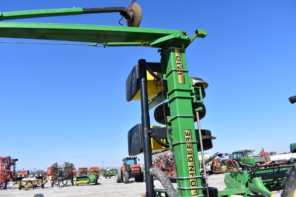 1997 John Deere 1710 12 row 30" 3-pt. planter