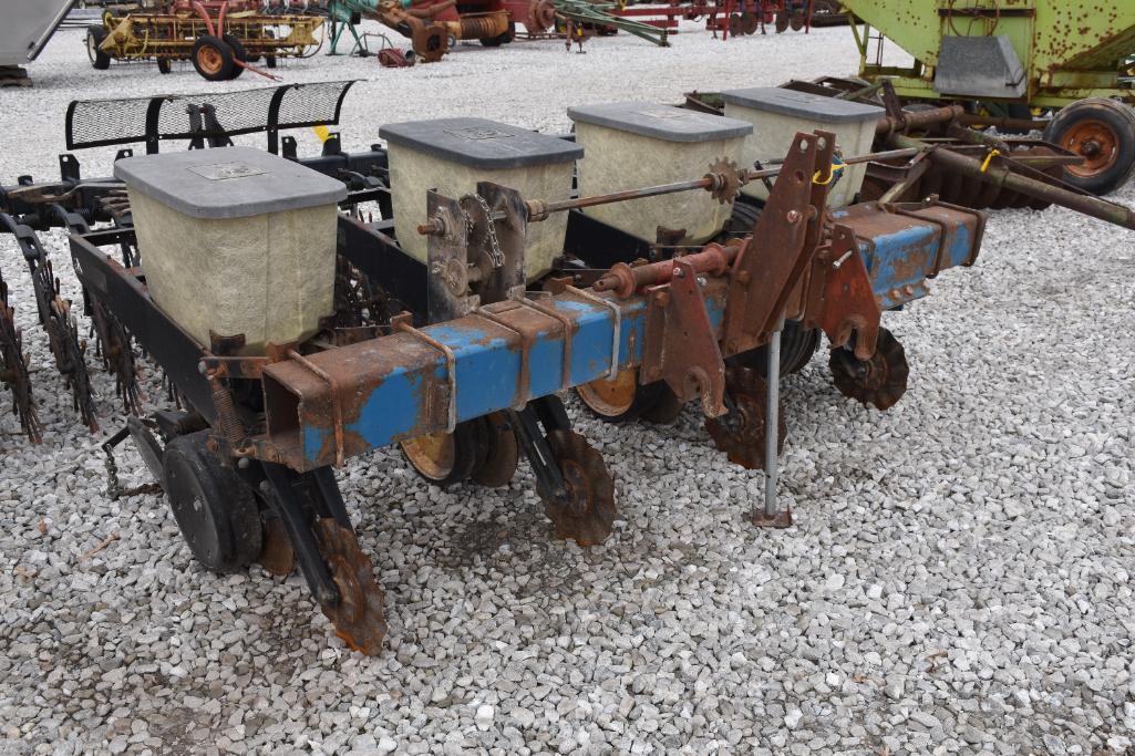 Kinze 4 row 30" 3-pt. planter