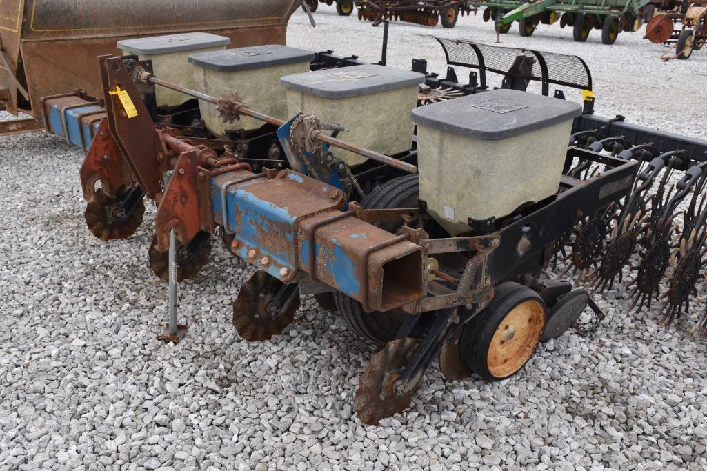 Kinze 4 row 30" 3-pt. planter