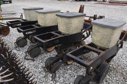 Kinze 4 row 30" 3-pt. planter