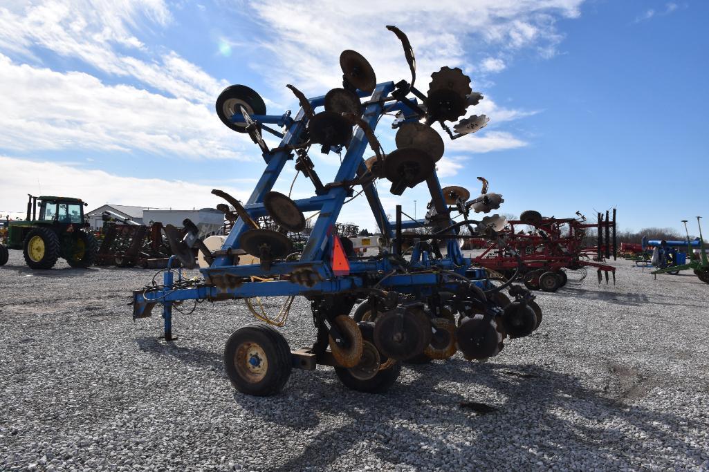Blu-Jet 13-knife NH3 applicator