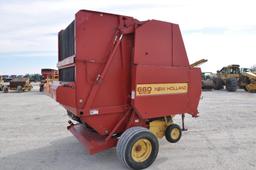 New Holland 660 round baler