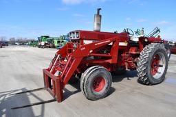 International 766 2wd tractor