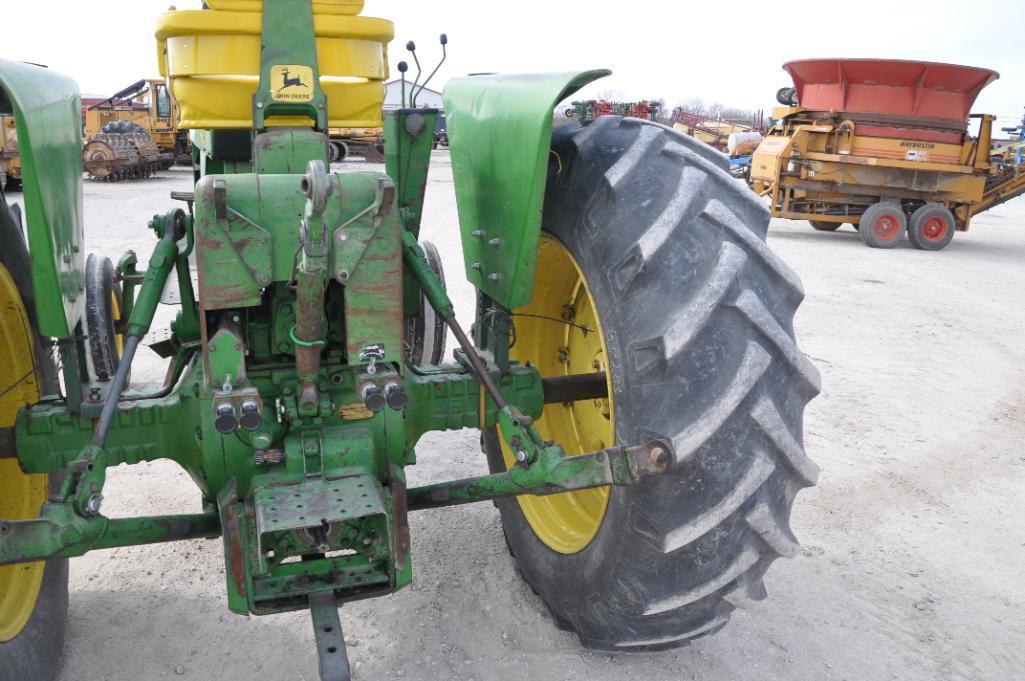 John Deere 4320 2wd tractor